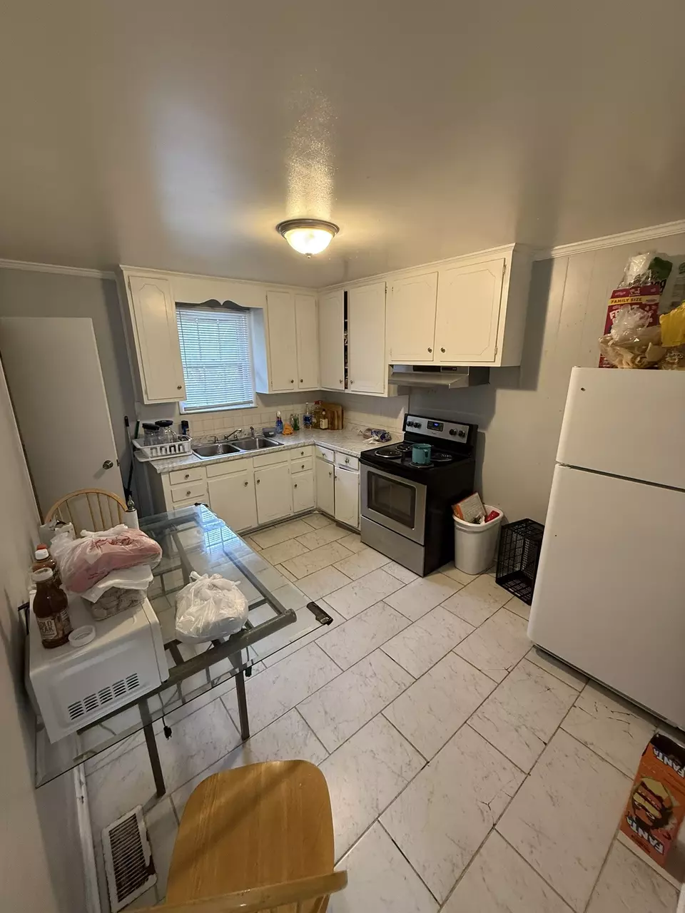 Kitchen - 352 Foxglove Dr, Nashville, TN 37211 photo 3 of 4