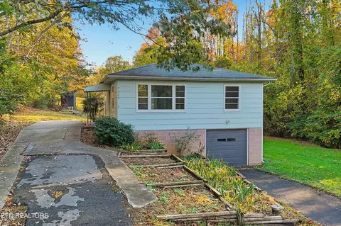 7500 Dodson Rd, Knoxville, TN 37920