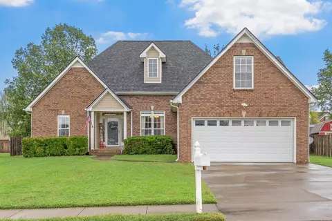 755 Vera Dr, Clarksville, TN 37040