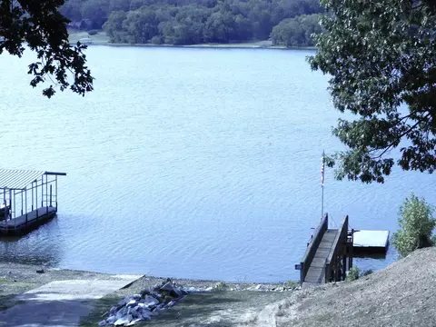 785 Big Richland Dr, Waverly, TN 37185