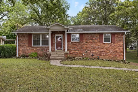 522 Bellevue Rd N, Nashville, TN 37221