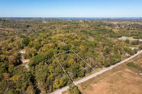 1468 Rock Springs Rd, Columbia, TN 38401