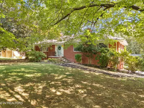 404 Broady Ln, Maryville, TN 37803