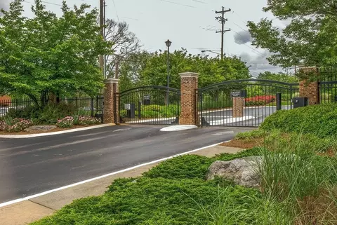 2025 Woodmont Blvd #101, Nashville, TN 37215