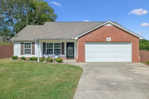 2861 Canary Ct, Columbia, TN 38401