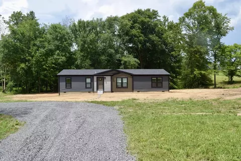 2134 Shrum Cemetery Rd, Westmoreland, TN 37186