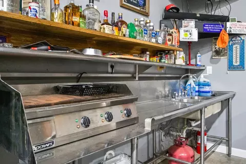 Kitchen - 3950 Budds Creek Rd, Cunningham, TN 37052 photo 7 of 7