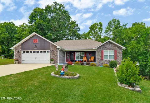 126 Russell Ln, Crossville, TN 38555