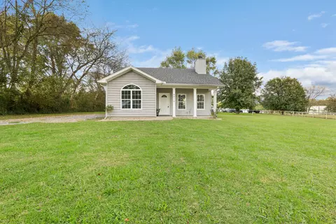 6612 New Town Rd, College Grove, TN 37046