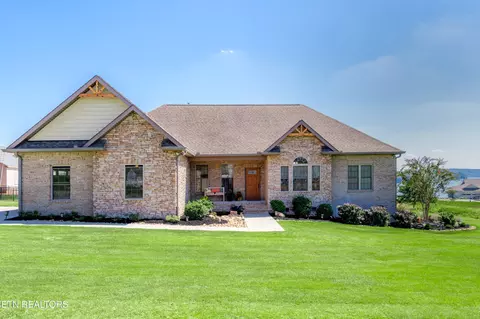 103 Harbor View Ln, Harriman, TN 37748