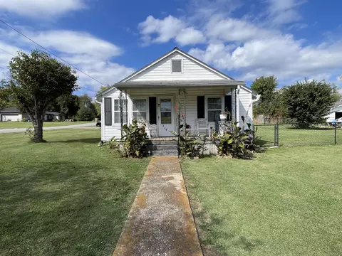 214 Fairview St, Estill Springs, TN 37330