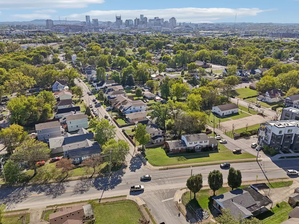 View/Area - 824 N 5th St, Nashville, TN 37207 photo 1 of 8