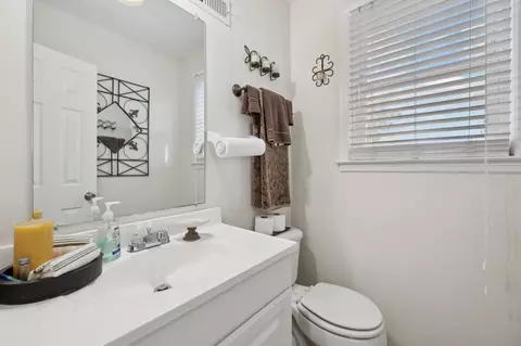 Bath - 824 N 5th St, Nashville, TN 37207 photo 1 of 3