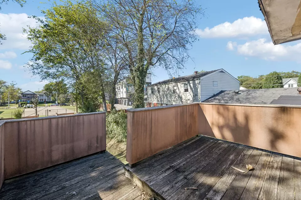 Exterior - 824 N 5th St, Nashville, TN 37207 photo 6 of 13