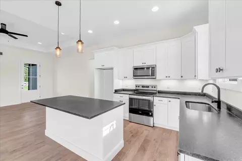 Kitchen - 1053 Arch Cope Rd, Morrison, TN 37357 photo 1 of 5