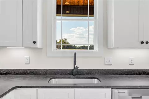 Kitchen - 1053 Arch Cope Rd, Morrison, TN 37357 photo 5 of 5