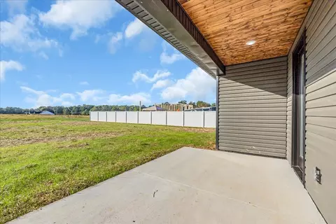 Exterior - 1053 Arch Cope Rd, Morrison, TN 37357 photo 5 of 5