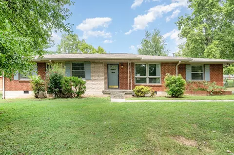 2404 Dundee Ln, Nashville, TN 37214