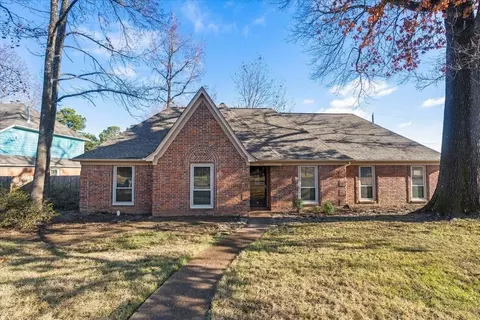 7626 Shelby Wood Cv, Memphis, TN 38125