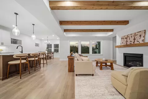 1055 Inez Dr, Smyrna, TN 37167