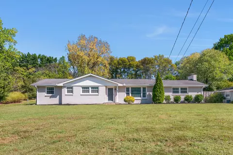 103 Maple Dr, Hendersonville, TN 37075