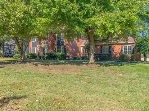 2112 Shannon Dr, Murfreesboro, TN 37129