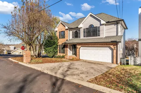 130 Breakwater N, Hendersonville, TN 37075