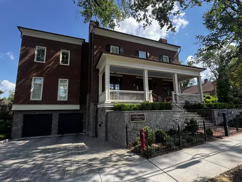 725 W Main St #101, Franklin, TN 37064