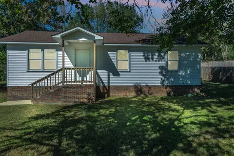 Exterior - 44 Flint Dr, Decherd, TN 37324 photo 4 of 7