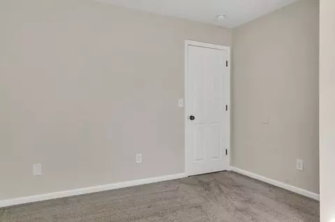 Bedroom - 44 Flint Dr, Decherd, TN 37324 photo 3 of 6