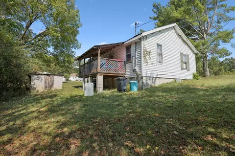 Exterior - 7 Hardin Loop, Westpoint, TN 38486 photo 3 of 4