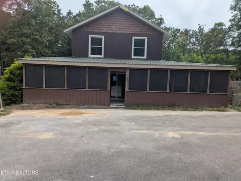 189 Linda St, Crossville, TN 38572