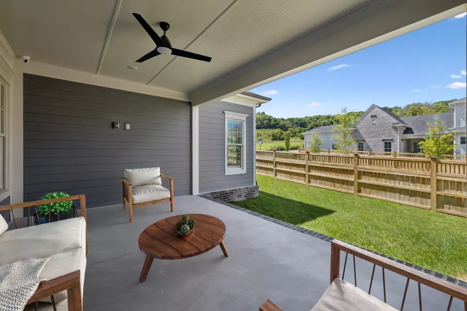 Exterior - 7031 Southvale Blvd, Franklin, TN 37064 photo 7 of 13