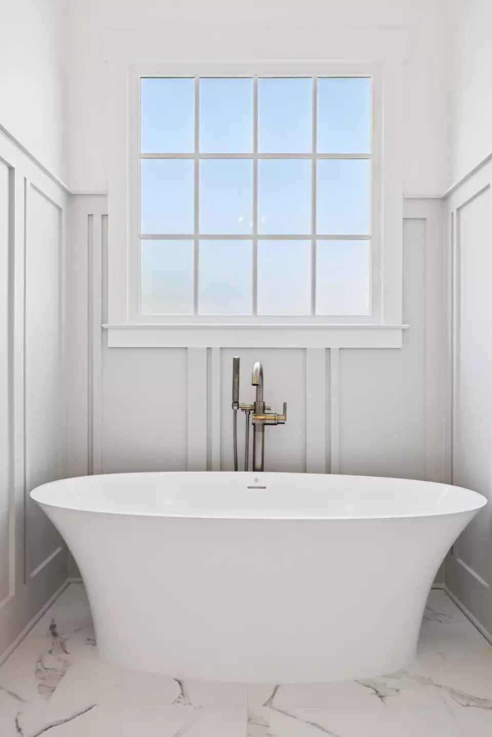 Bath - 7031 Southvale Blvd, Franklin, TN 37064 photo 5 of 11