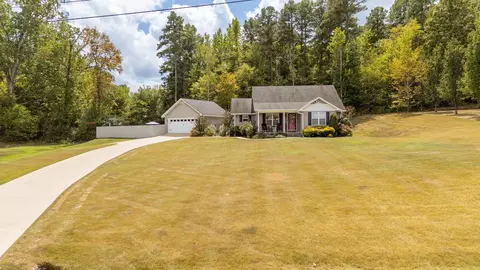 210 Trinity Cir, Savannah, TN 38372