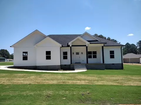 320 Chariot Ln, Savannah, TN 38372