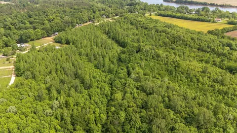 49 Coffee Landing Rd, Adamsville, TN 38310