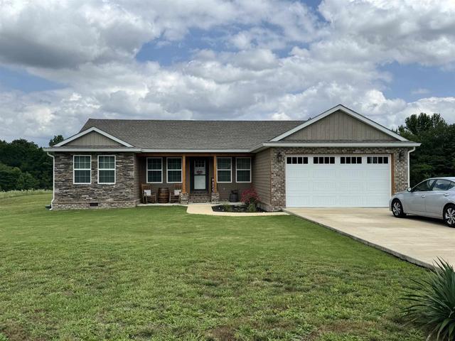 143 Daytona Dr, Adamsville, TN 38310