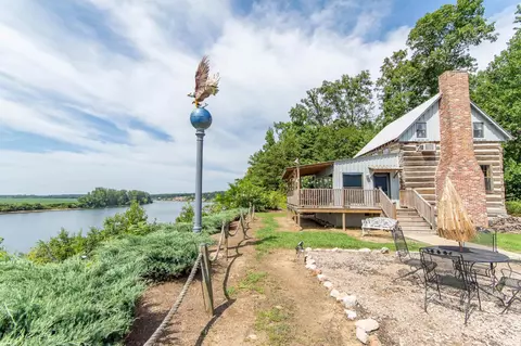 220 Vista River Ln, Morris Chapel, TN 38361