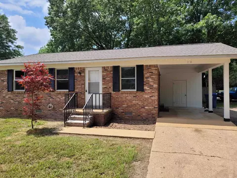 110 Lake Cir, Savannah, TN 38372
