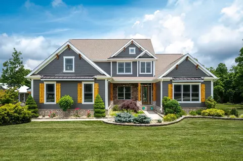 1796 Sitton Mills Pl, Signal Mountain, TN 37377