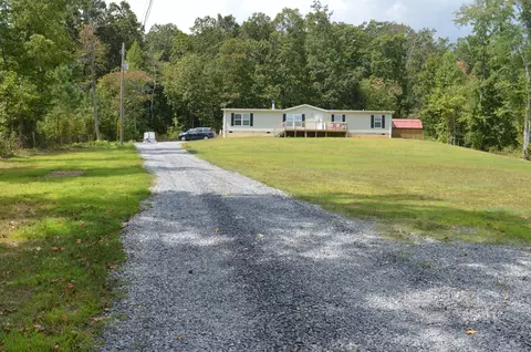 468 Woods Rd, Tunnel Hill, GA 30755