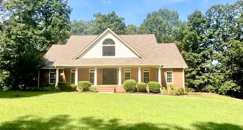 526 Big Cedar Dr, Dunlap, TN 37327