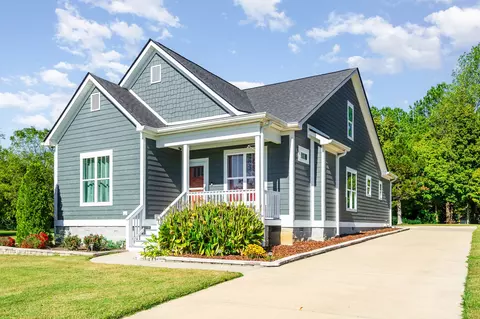 409 Harding Dr, Lebanon, TN 37087
