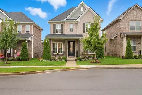 1024 Paddock Park Cir, Gallatin, TN 37066