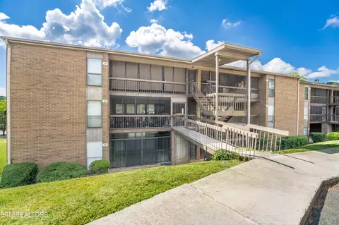 500 Berlin Dr #B169, Knoxville, TN 37923