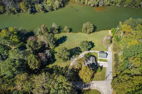 400 Westwood Dr, Mcminnville, TN 37110