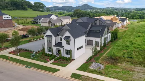2007 Poplar Farms Dr, Franklin, TN 37067