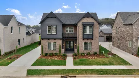 3069 Poplar Farms Dr, Franklin, TN 37067