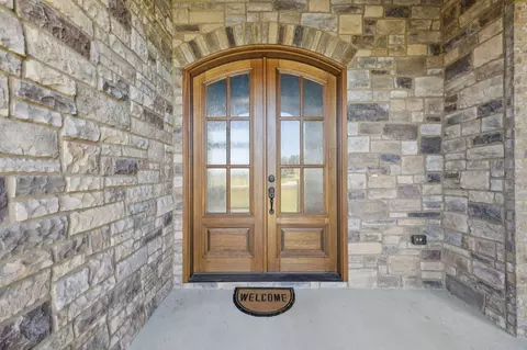 Entry Way - 105 Barbara Spears Rd, Morrison, TN 37357 photo 1 of 5